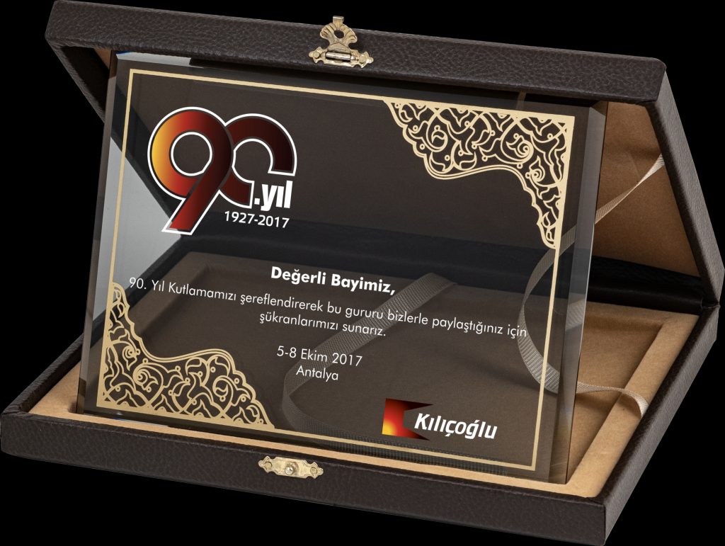 PB2105 Altın Yaldız Kristal Plaket